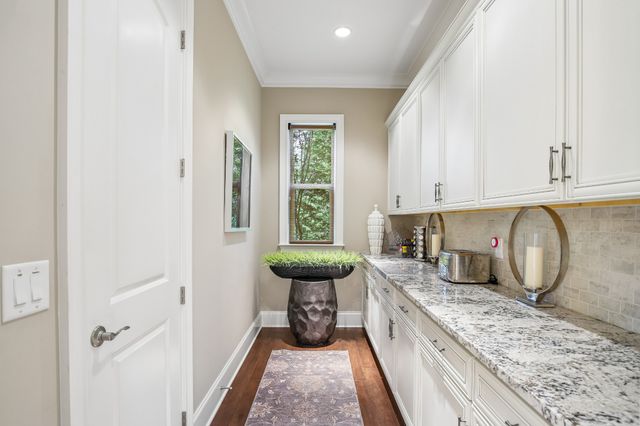 9485 Whetstone Blvd, Brentwood, TN 37027