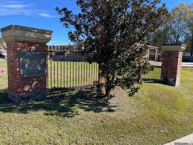 22-A Magnolia Garden Ct, Denham Springs, LA 70726