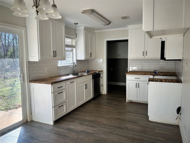 21091 County Road 113, Tyler, TX 75703