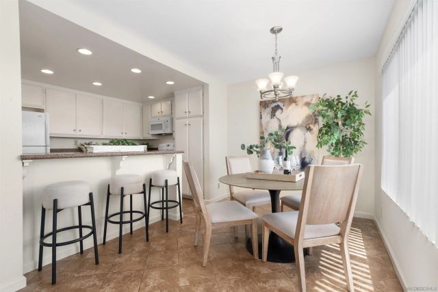 7780 PARKWAY DR 1101, La Mesa, CA 91942