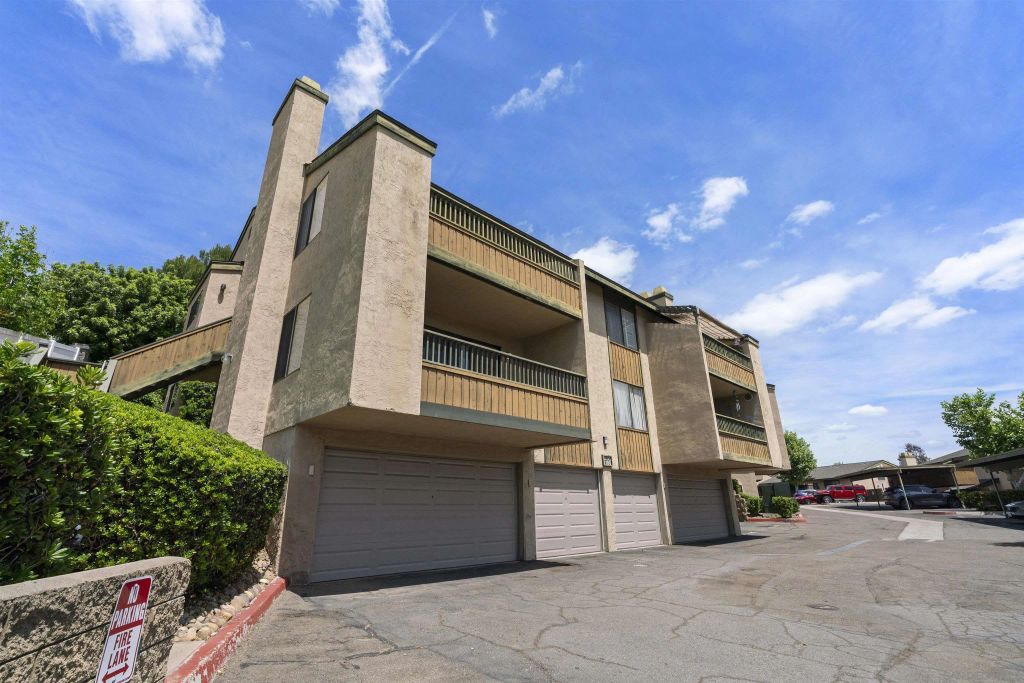 7780 PARKWAY DR 1101, La Mesa, CA 91942
