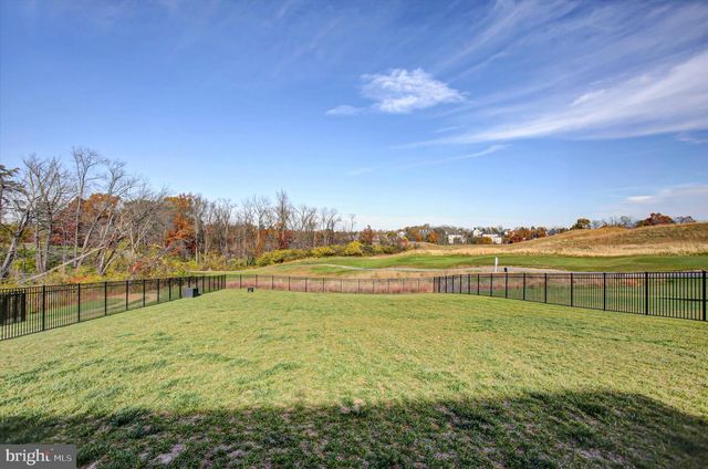 1585 SHANNON DR S, Greencastle, PA 17225