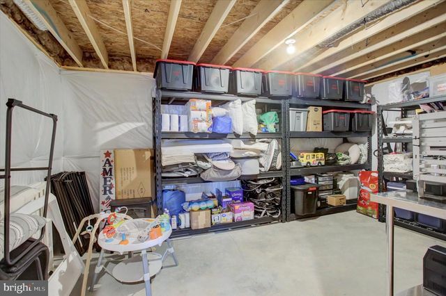1585 SHANNON DR S, Greencastle, PA 17225