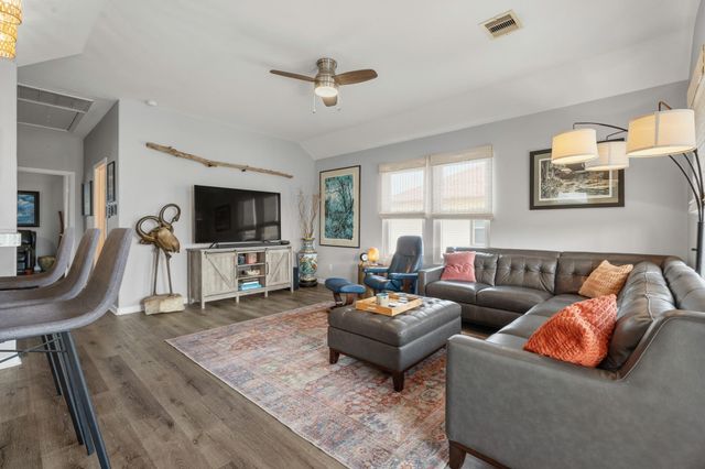 23154 Fresca Street, Galveston, TX 77554