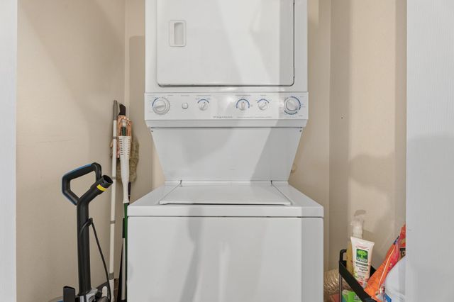 23154 Fresca Street, Galveston, TX 77554