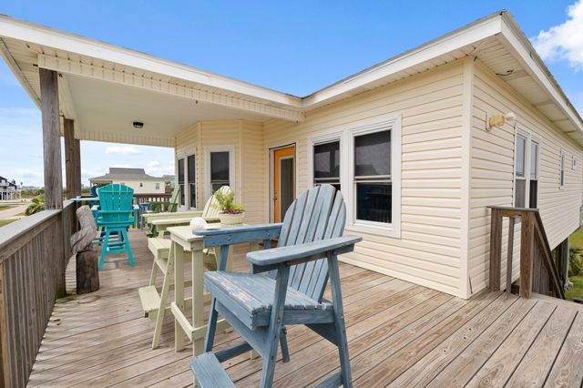 23154 Fresca Street, Galveston, TX 77554