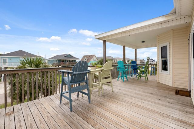 23154 Fresca Street, Galveston, TX 77554