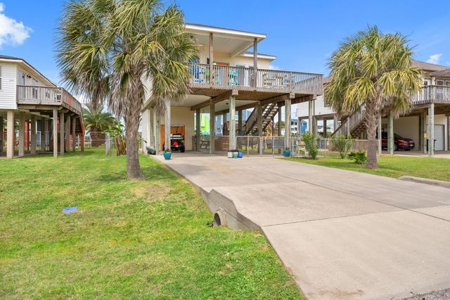 23154 Fresca Street, Galveston, TX 77554