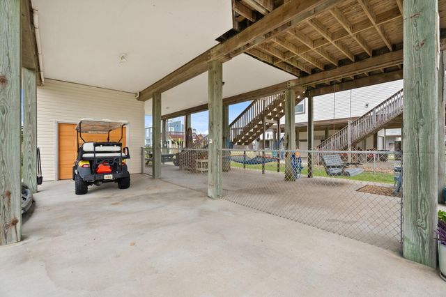 23154 Fresca Street, Galveston, TX 77554