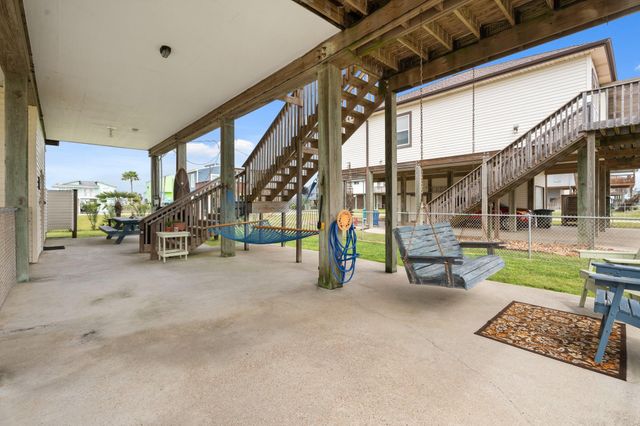 23154 Fresca Street, Galveston, TX 77554