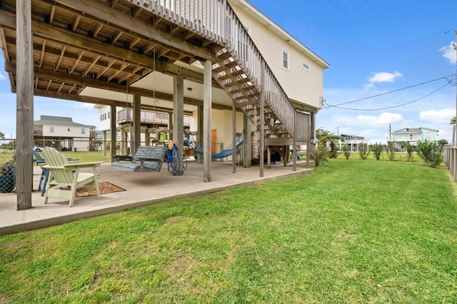 23154 Fresca Street, Galveston, TX 77554