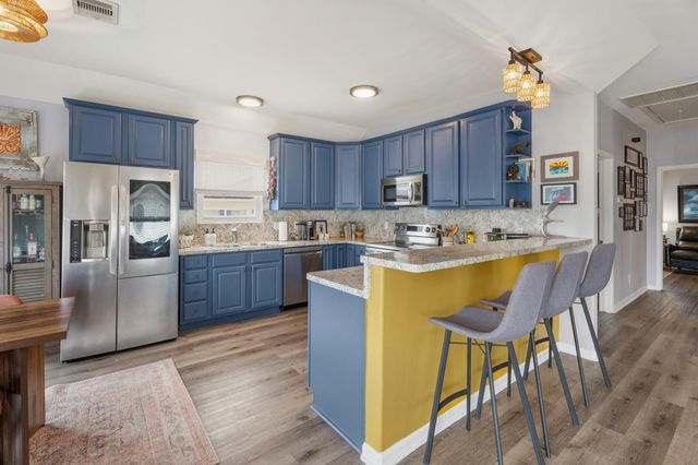 23154 Fresca Street, Galveston, TX 77554