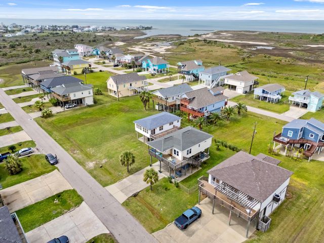 23154 Fresca Street, Galveston, TX 77554