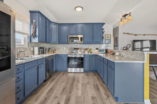 23154 Fresca Street, Galveston, TX 77554