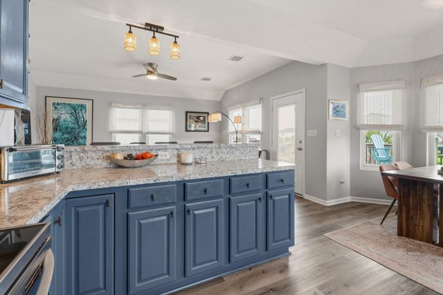 23154 Fresca Street, Galveston, TX 77554