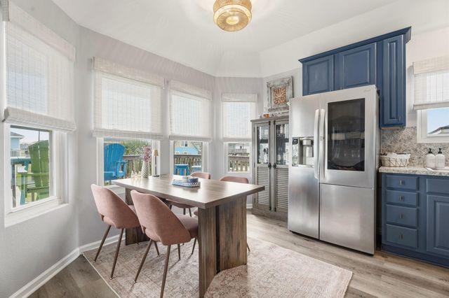 23154 Fresca Street, Galveston, TX 77554