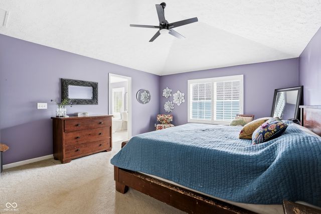 4276 Honeysuckle Lane, Zionsville, IN 46077
