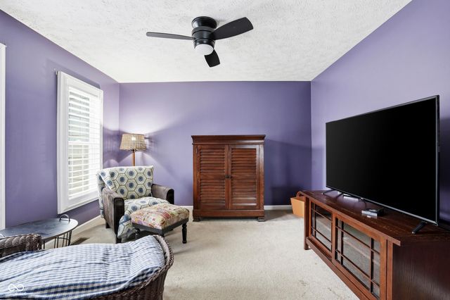 4276 Honeysuckle Lane, Zionsville, IN 46077