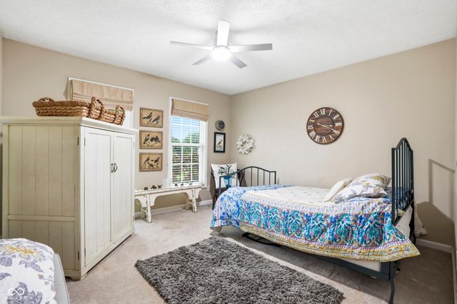 4276 Honeysuckle Lane, Zionsville, IN 46077