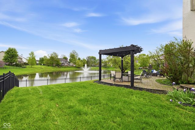 4276 Honeysuckle Lane, Zionsville, IN 46077