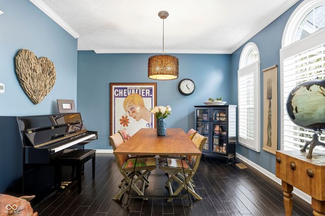 4276 Honeysuckle Lane, Zionsville, IN 46077