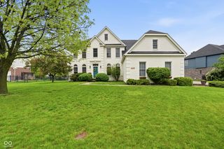 4276 Honeysuckle Lane, Zionsville, IN 46077
