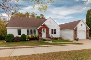 513 Michigan Avenue W, Walker, MN 56484