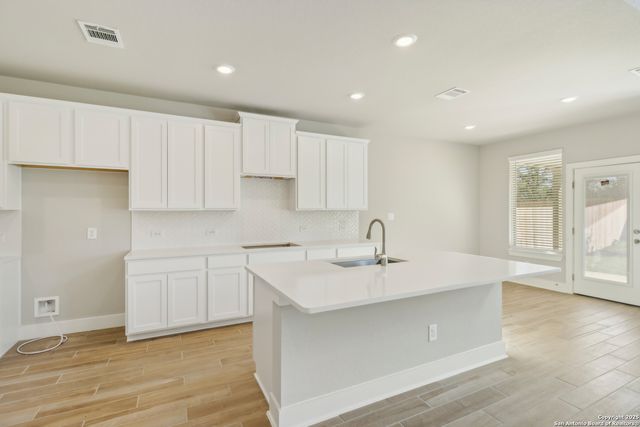 11443 Feather Vale, San Antonio, TX 78254