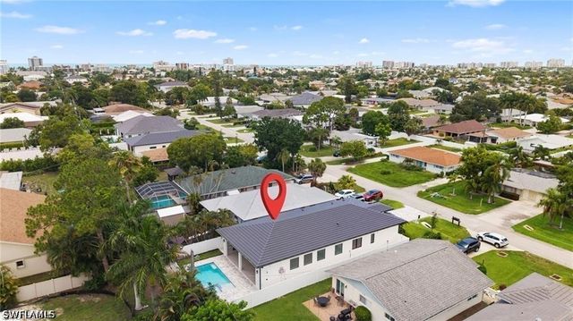 658 93rd AVE N, Naples, FL 34108
