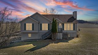 10240 Manor Road NE, Minerva, OH 44657