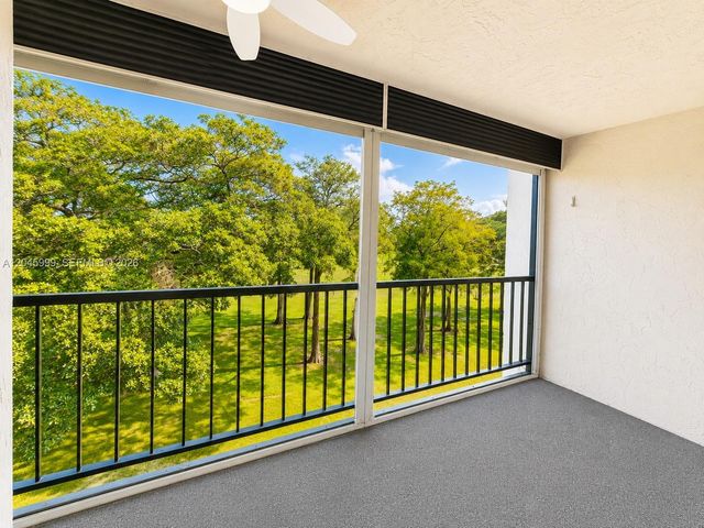 6080 NW 44th Street 410, Lauderhill, FL 33319