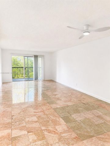 6080 NW 44th Street 410, Lauderhill, FL 33319
