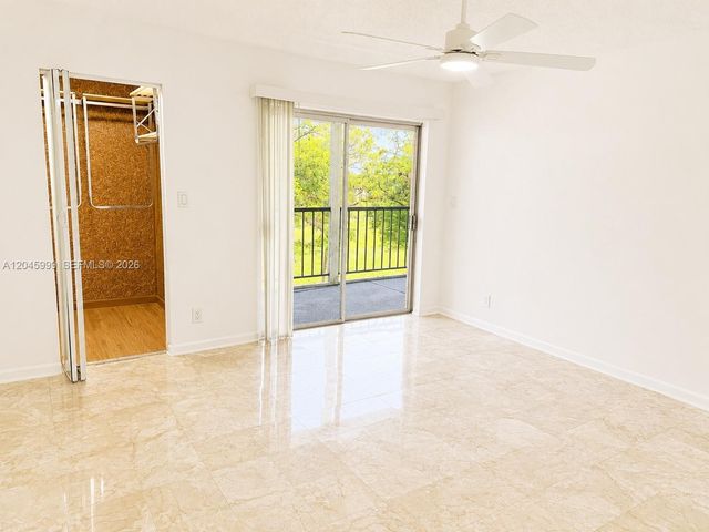 6080 NW 44th Street 410, Lauderhill, FL 33319