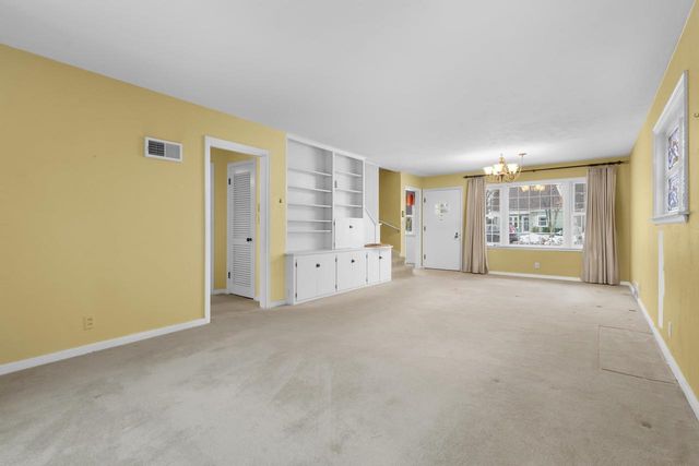 710 CEDAR STREET, Neenah, WI 54956