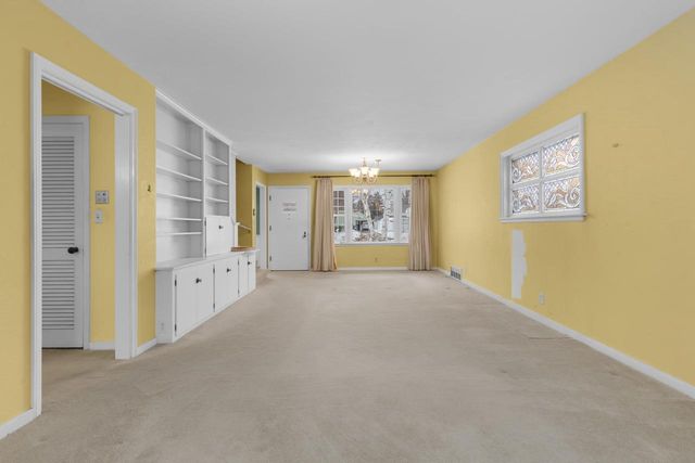 710 CEDAR STREET, Neenah, WI 54956