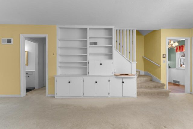 710 CEDAR STREET, Neenah, WI 54956