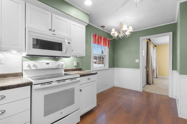 710 CEDAR STREET, Neenah, WI 54956