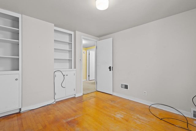 710 CEDAR STREET, Neenah, WI 54956