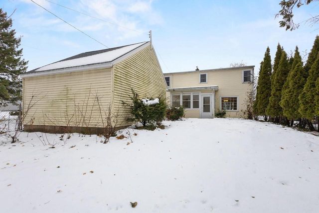 710 CEDAR STREET, Neenah, WI 54956