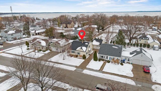 710 CEDAR STREET, Neenah, WI 54956
