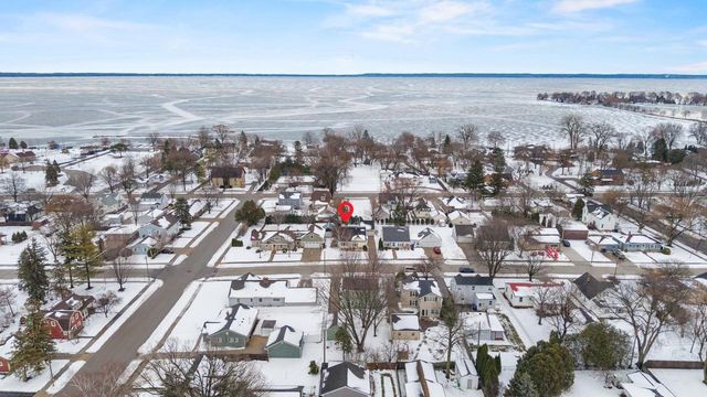 710 CEDAR STREET, Neenah, WI 54956