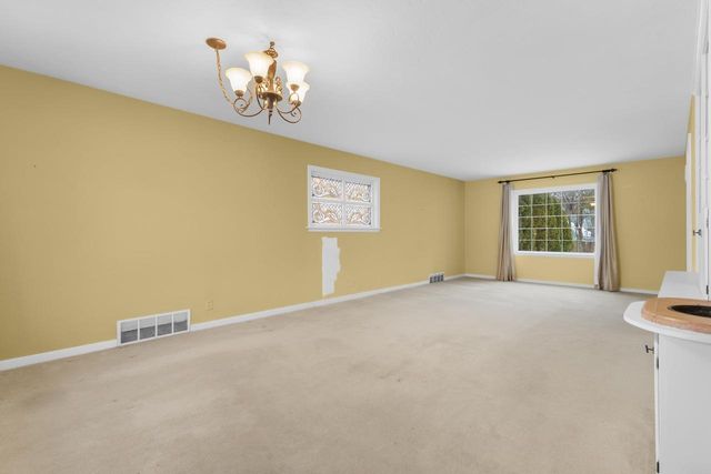 710 CEDAR STREET, Neenah, WI 54956