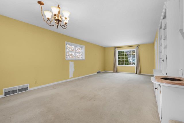 710 CEDAR STREET, Neenah, WI 54956