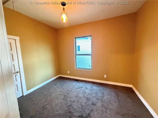 1427 1st Avenue, Charleston, WV 25302