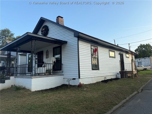 1427 1st Avenue, Charleston, WV 25302