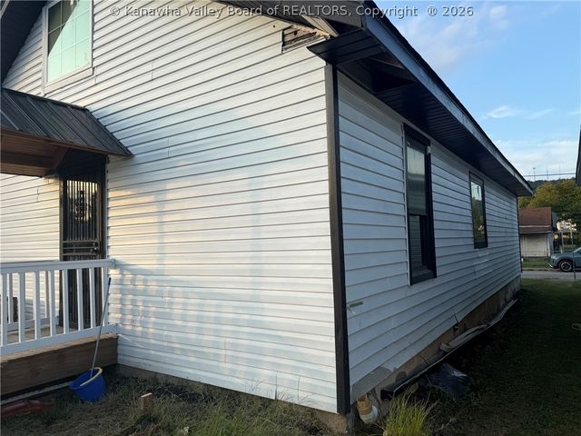 1427 1st Avenue, Charleston, WV 25302