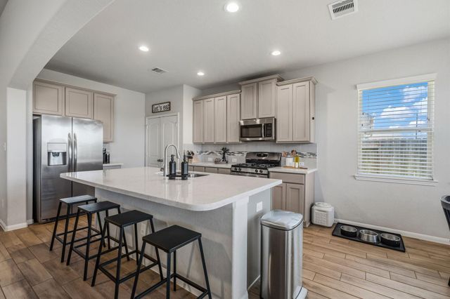 14231 Medina Drive, Baytown, TX 77523