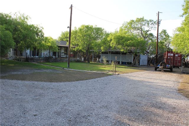 531 S County Road 1140, Riviera, TX 78379