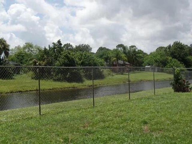 1698 SW FLINT Street, Port St. Lucie, FL 34953