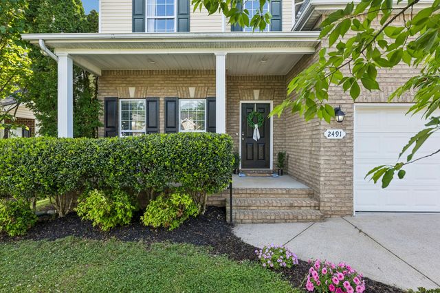 2491 Oak Hill Dr, Murfreesboro, TN 37130
